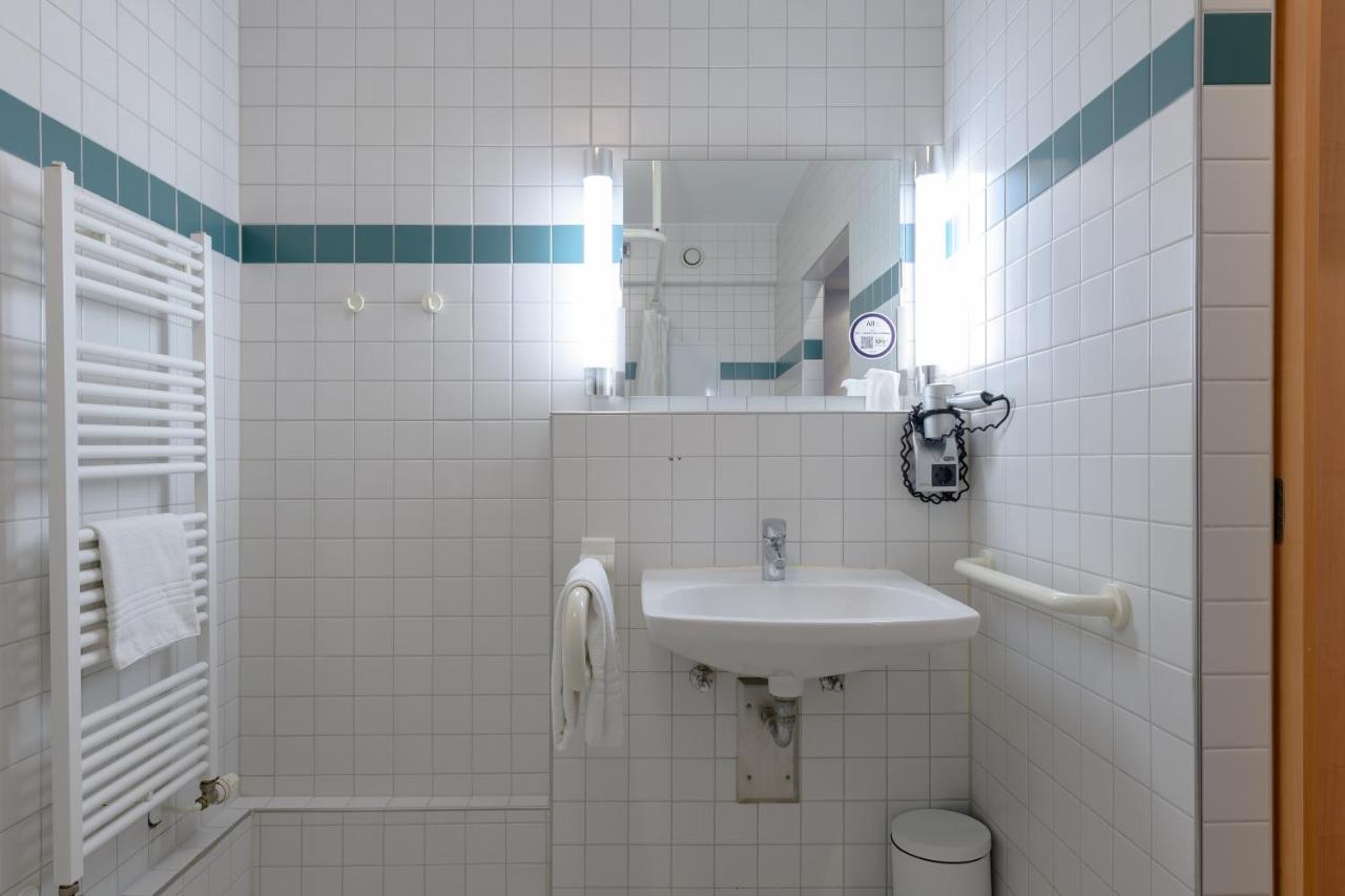 Ibis Koeln Frechen Hotel Екстериор снимка